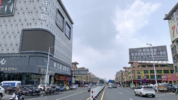 中大小商品城外景图