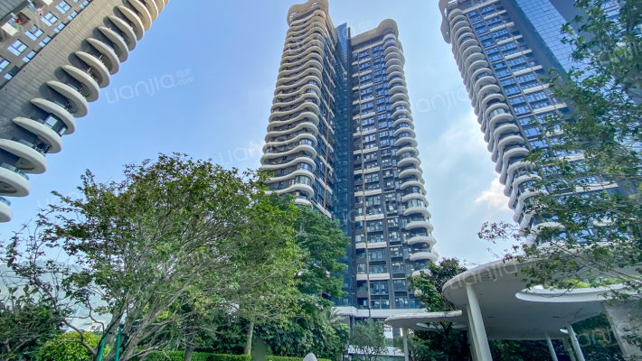 万豪掬月半山外景图