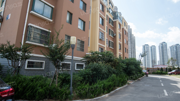 世家花园外景图