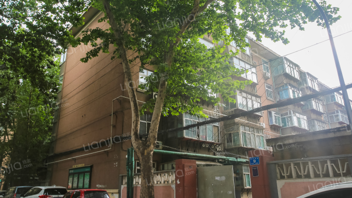 营市东街外景图