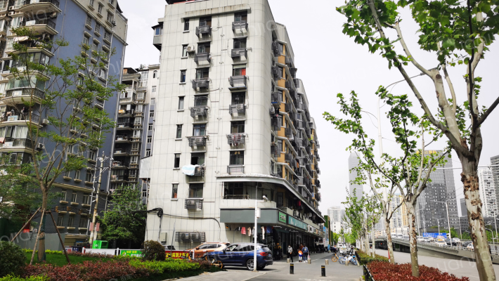 解放大道1725到1729号外景图