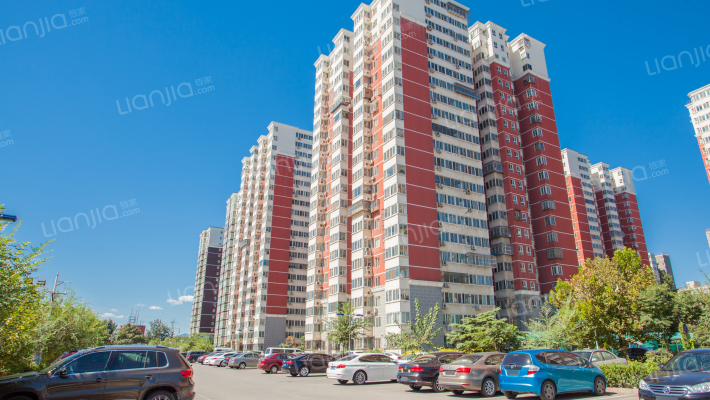 程庄南里外景图