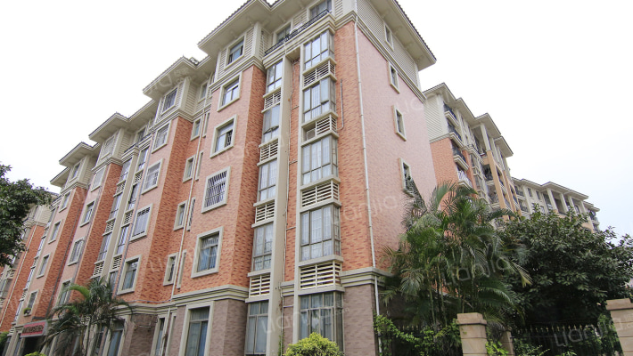 昊龙花园南区外景图