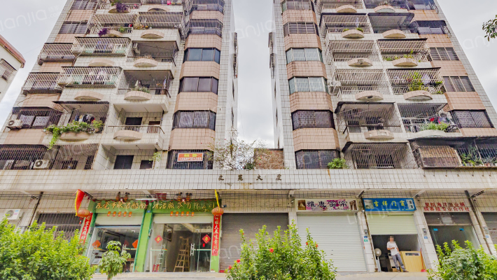 新湾文苑复式大厦外景图