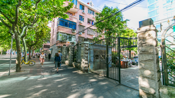 娄山关路440弄外景图