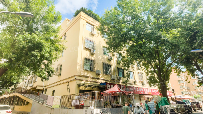 柳行菜市场公寓外景图