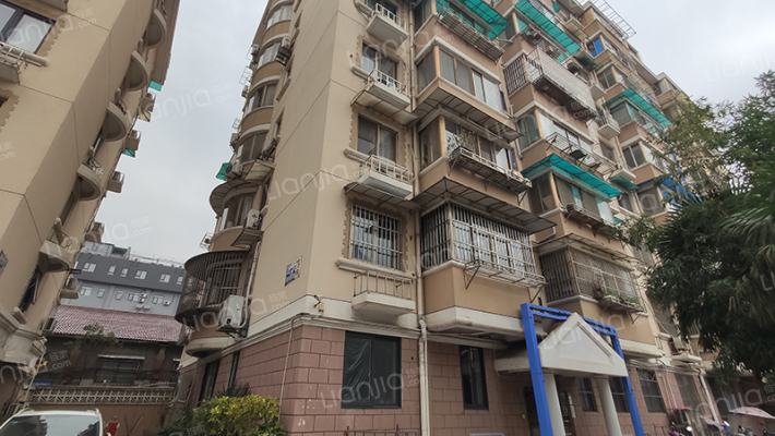 清华公寓外景图