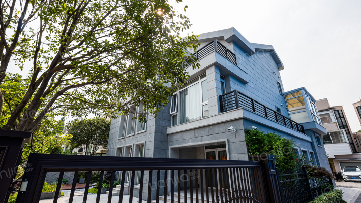 金虹别墅外景图