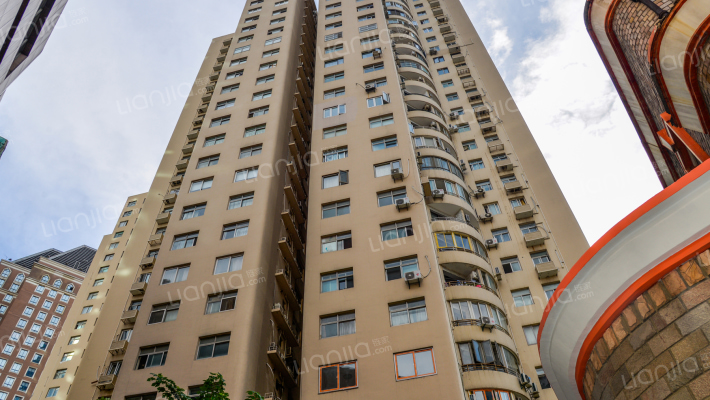 实业公寓外景图