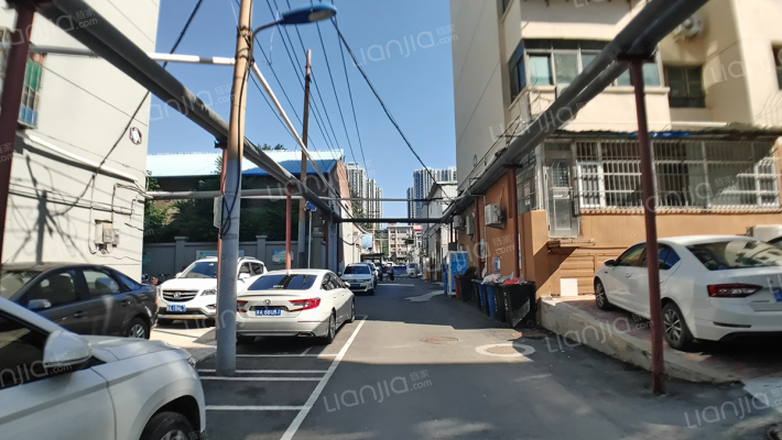 广厦宿舍外景图