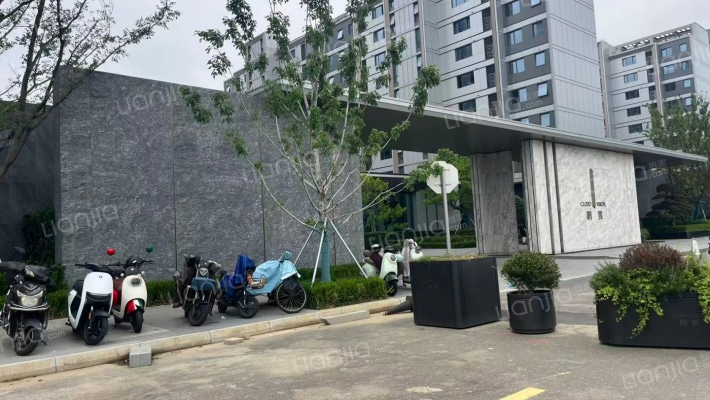 华润湖东润云外景图