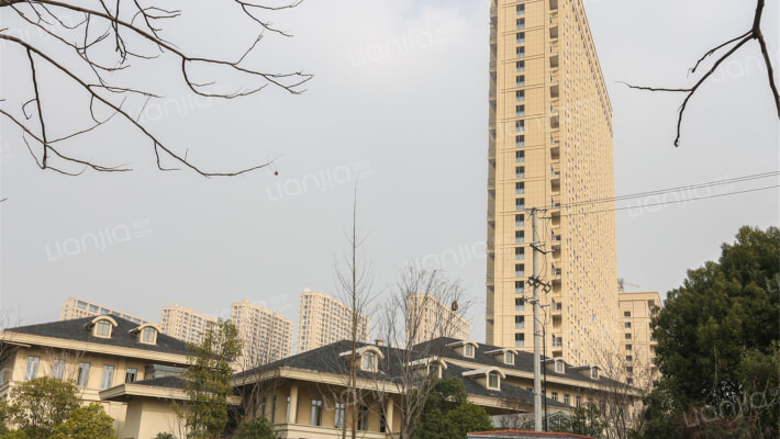 琨华帝宝花园外景图