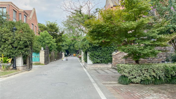 兰郡九里澜溪谷外景图