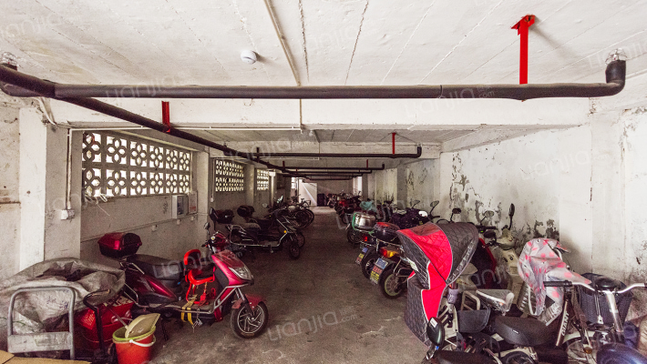 天山四村外景图