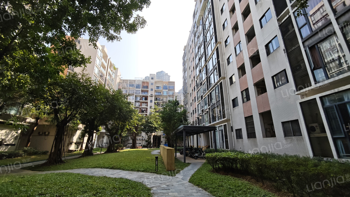 金地格林小城外景图