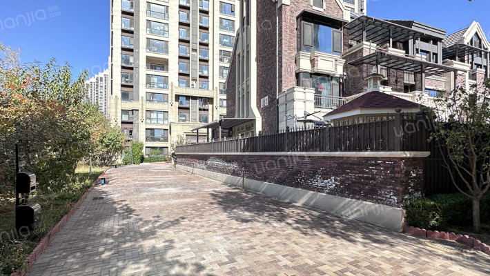 泷悦长安伊顿园外景图