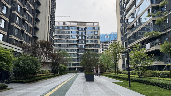 旭辉中心外景图