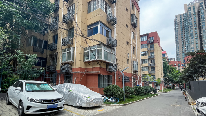 康怡园小区外景图