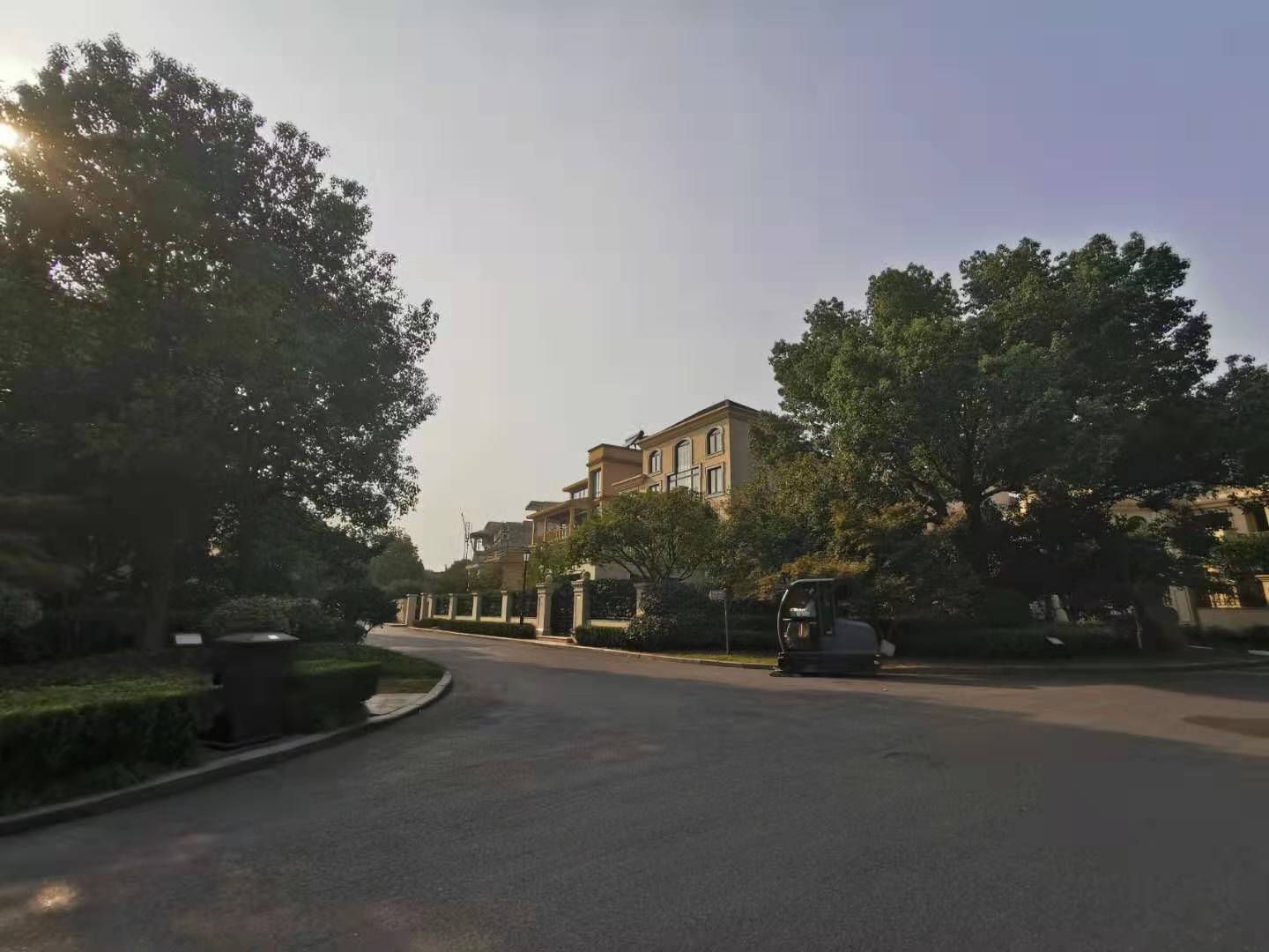Jiuxi Rose Garden  compound photo 2
