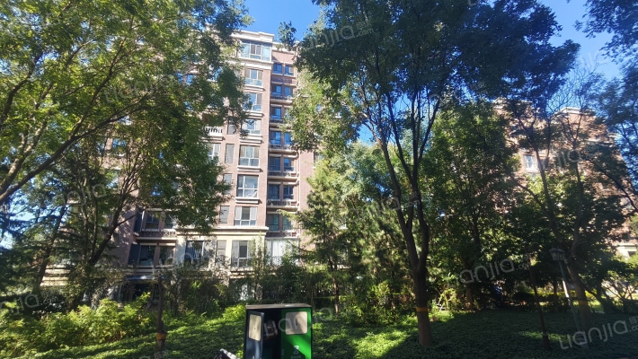 复地温莎堡红阁外景图