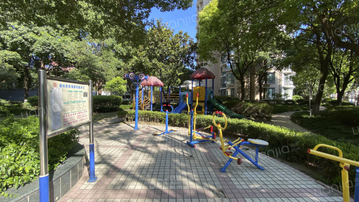 阳光前景外景图