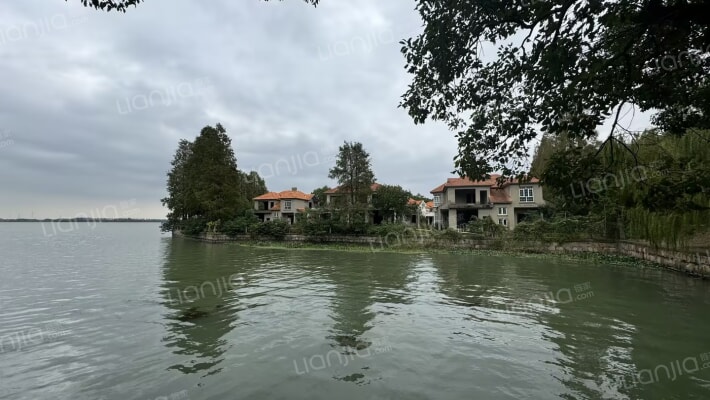 大众专家别墅外景图