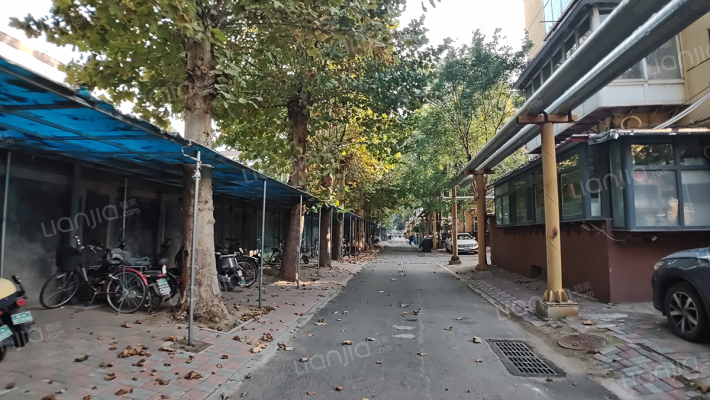 内配厂宿舍外景图