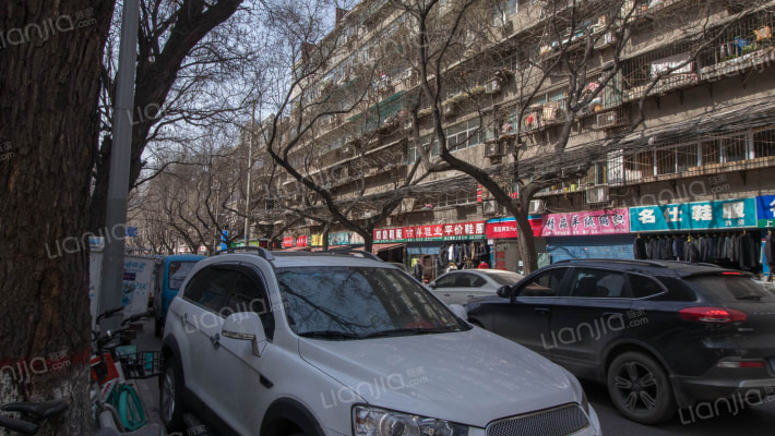 食品厂家属院外景图