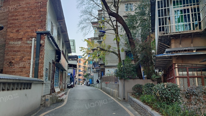 花溪区人民医院宿舍外景图