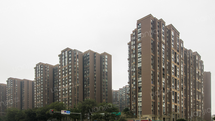 蓝光花满庭一期外景图