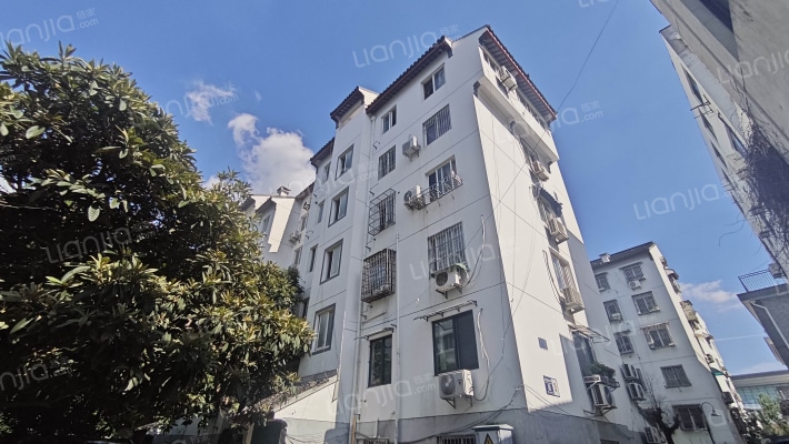 南浩街619号外景图