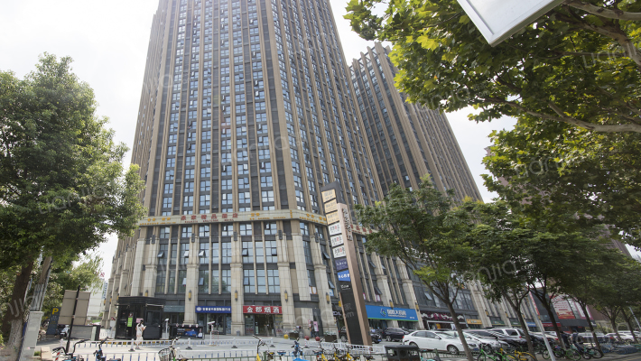 名郡生活广场外景图