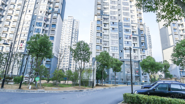 长虹花园外景图