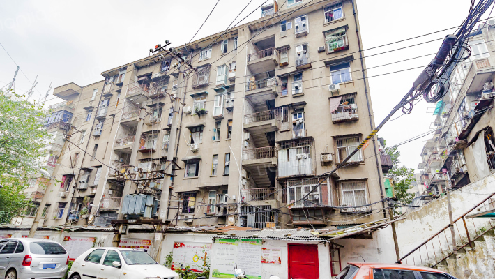 供气宿舍外景图