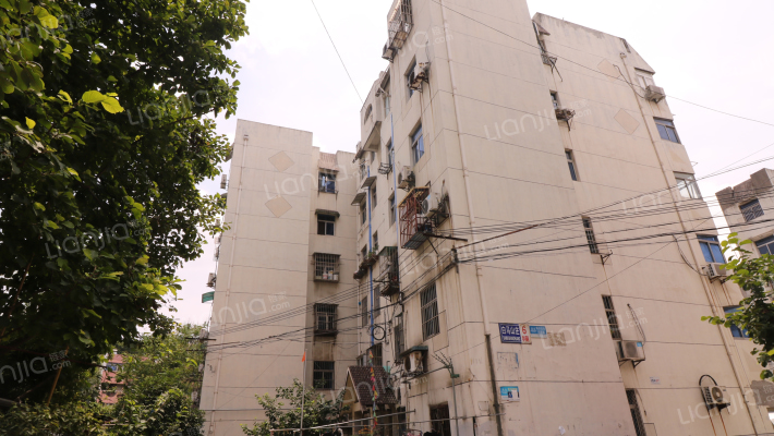 白马山庄外景图