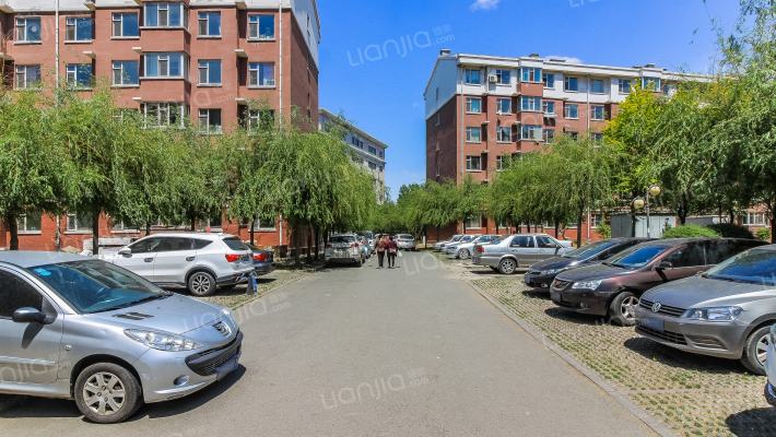 逸佳小区外景图