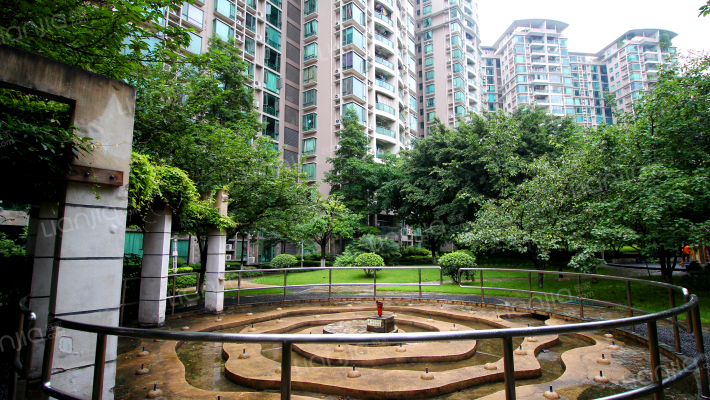 四季花城外景图