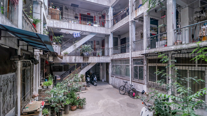 报恩寺街50号外景图