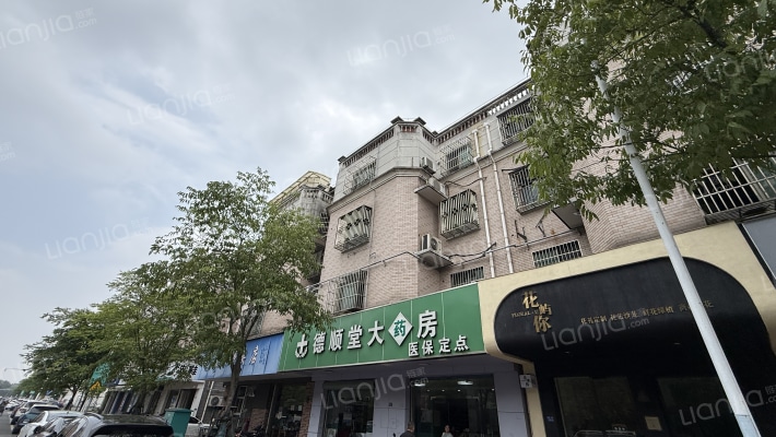 一步二条街外景图
