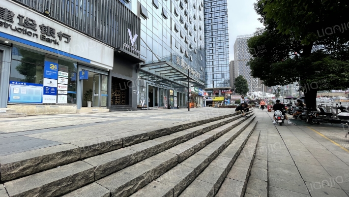 贵阳国际中心2号外景图