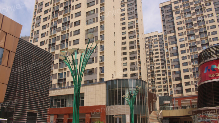 和达中心城外景图