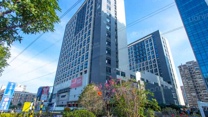 联发电子广场外景图