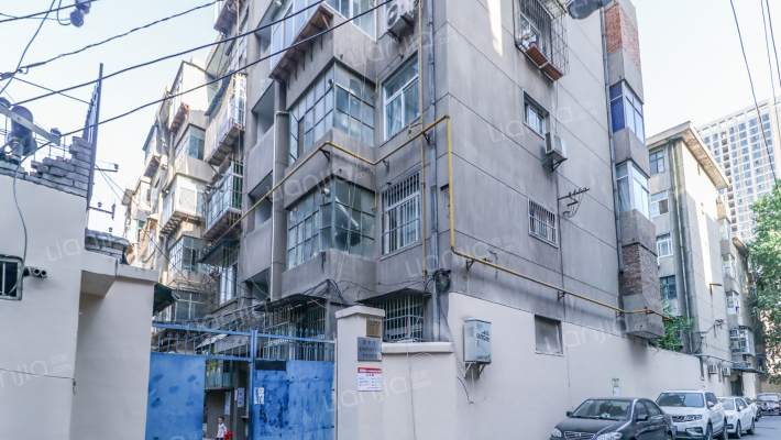 南小巷人民南村外景图