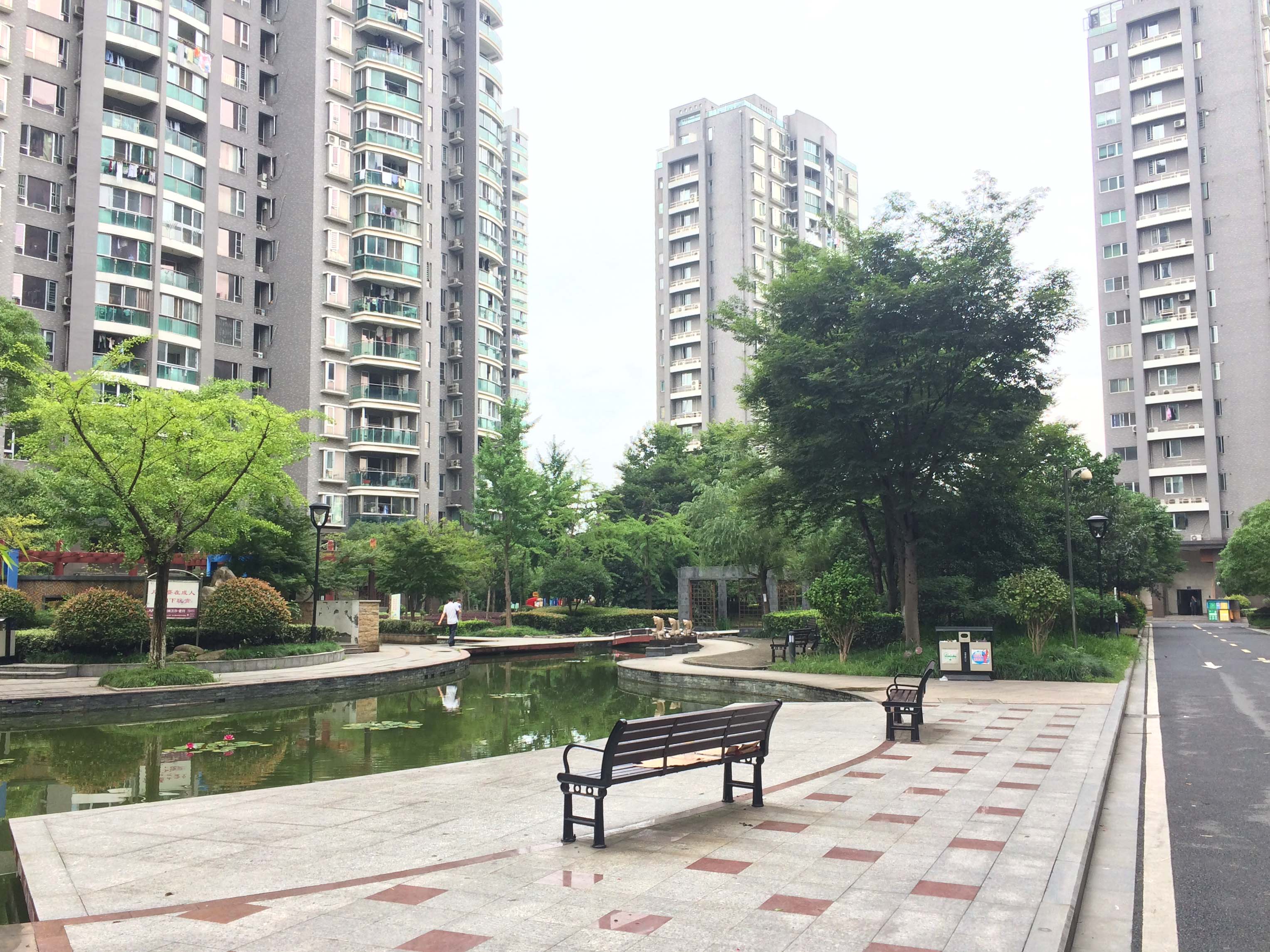 铂金时代小区实景 12
