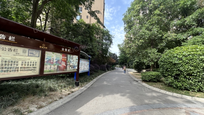 香城河畔外景图