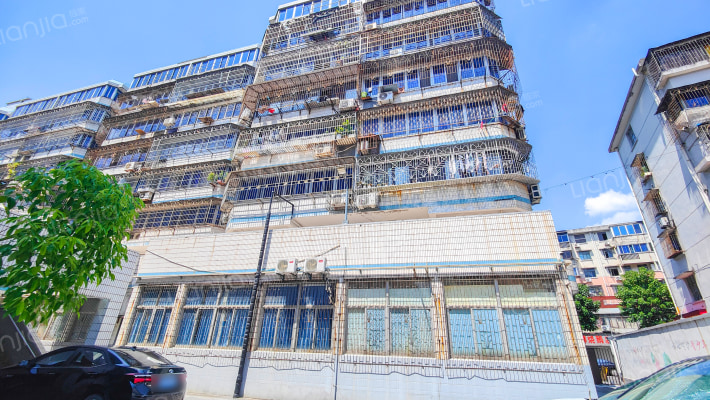 高塘工行小区外景图