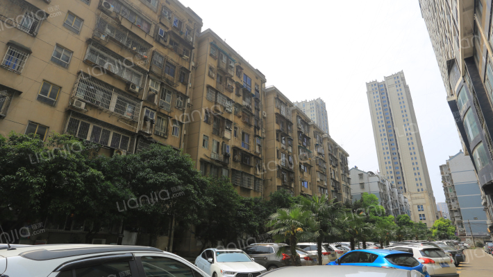 杨家山武警宿舍外景图