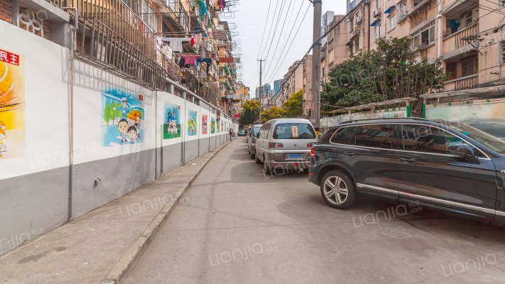 新中小区外景图