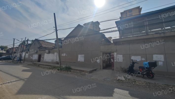 建材家属院外景图