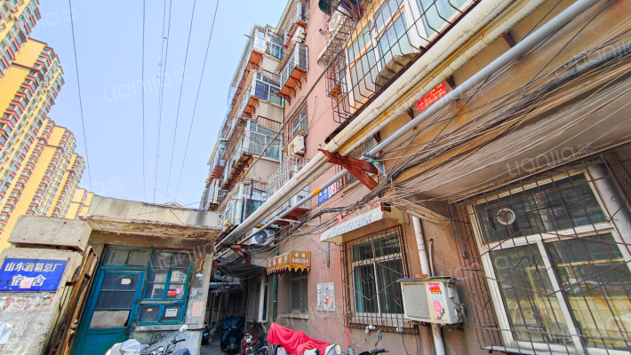 山东酒精总厂宿舍外景图